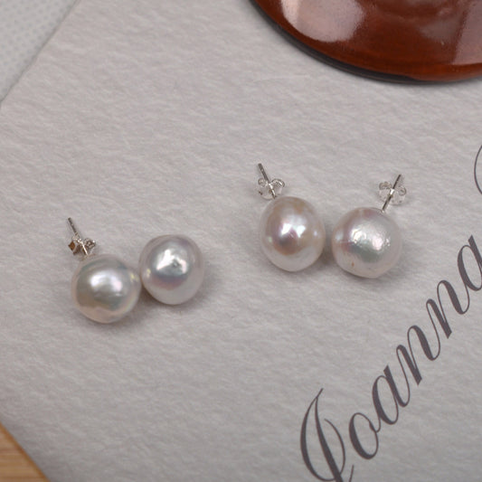 White Edison Baroque Stud Pearl Earring - Feliz Pearl 