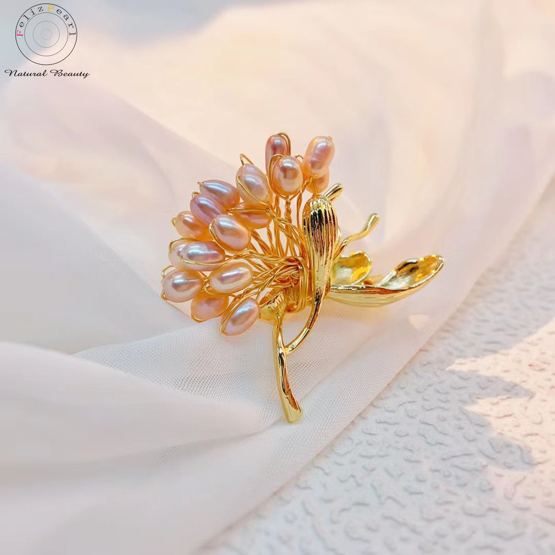 Blossom. Gold Plated Pearl Brooche - Feliz Pearl 