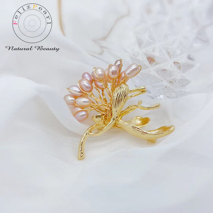 Blossom. Gold Plated Pearl Brooche - Feliz Pearl 