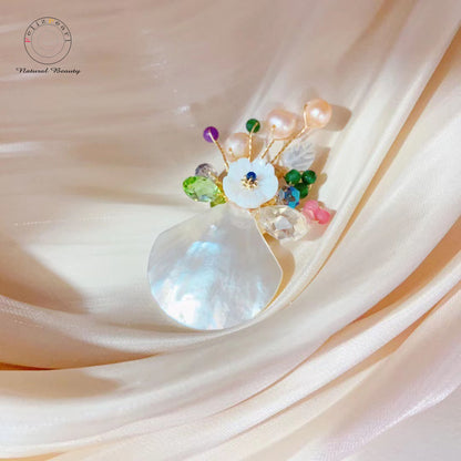 Blossom Garden. Handmade Daily Pearl Brooch - Feliz Pearl 