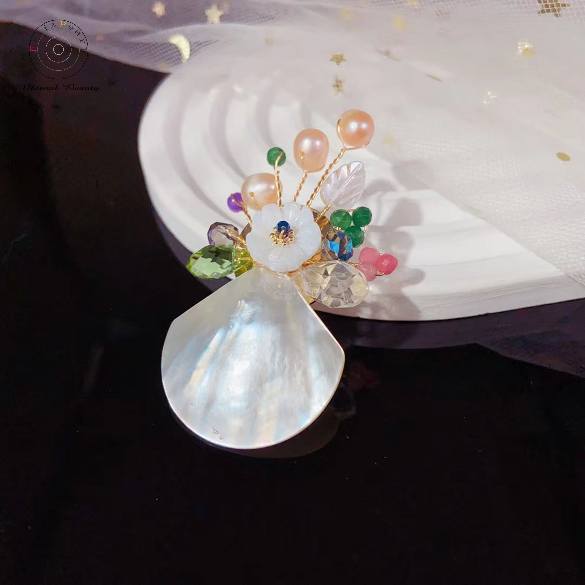 Blossom Garden. Handmade Daily Pearl Brooch - Feliz Pearl 