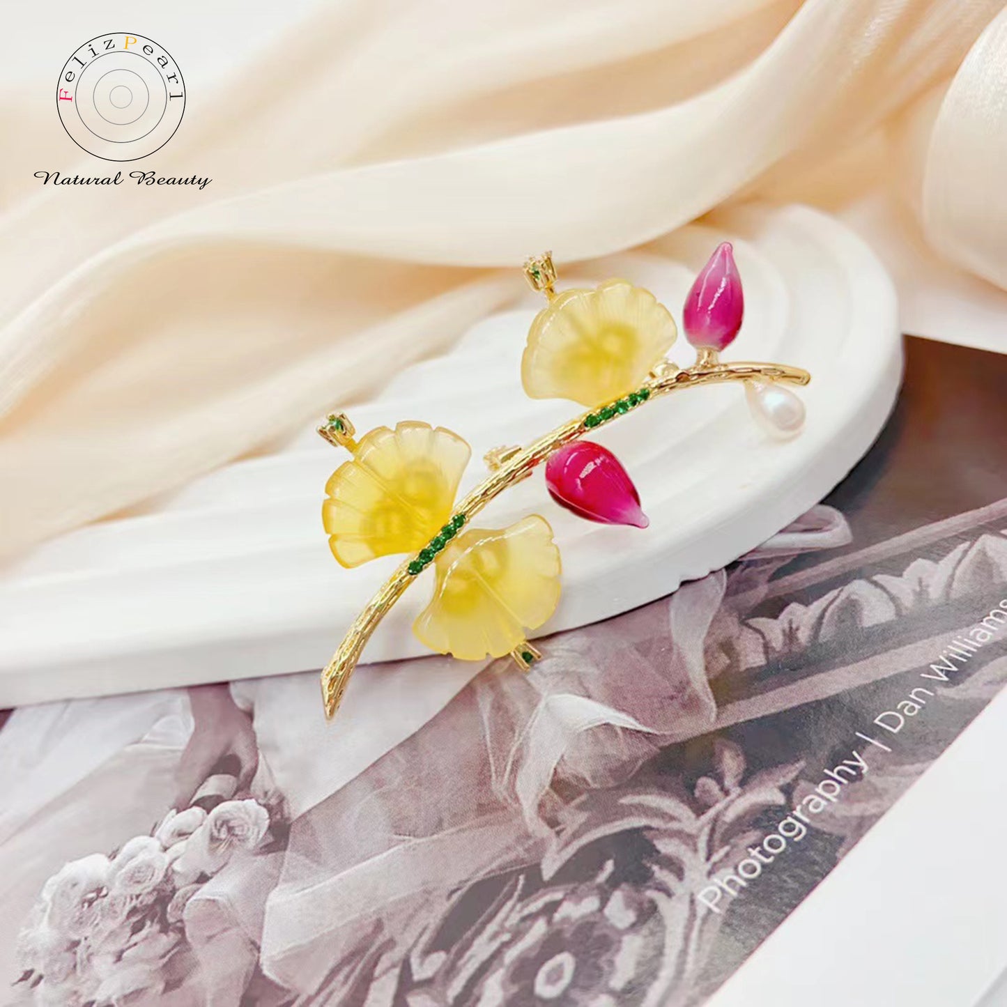 Ginkgo & Rose Pearl Brooch - Feliz Pearl 