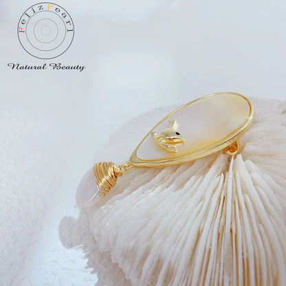 Whisper. Gold Plated Baroque Pearl Brooch - Feliz Pearl 