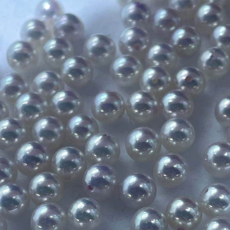 Round akoya pearls Japan