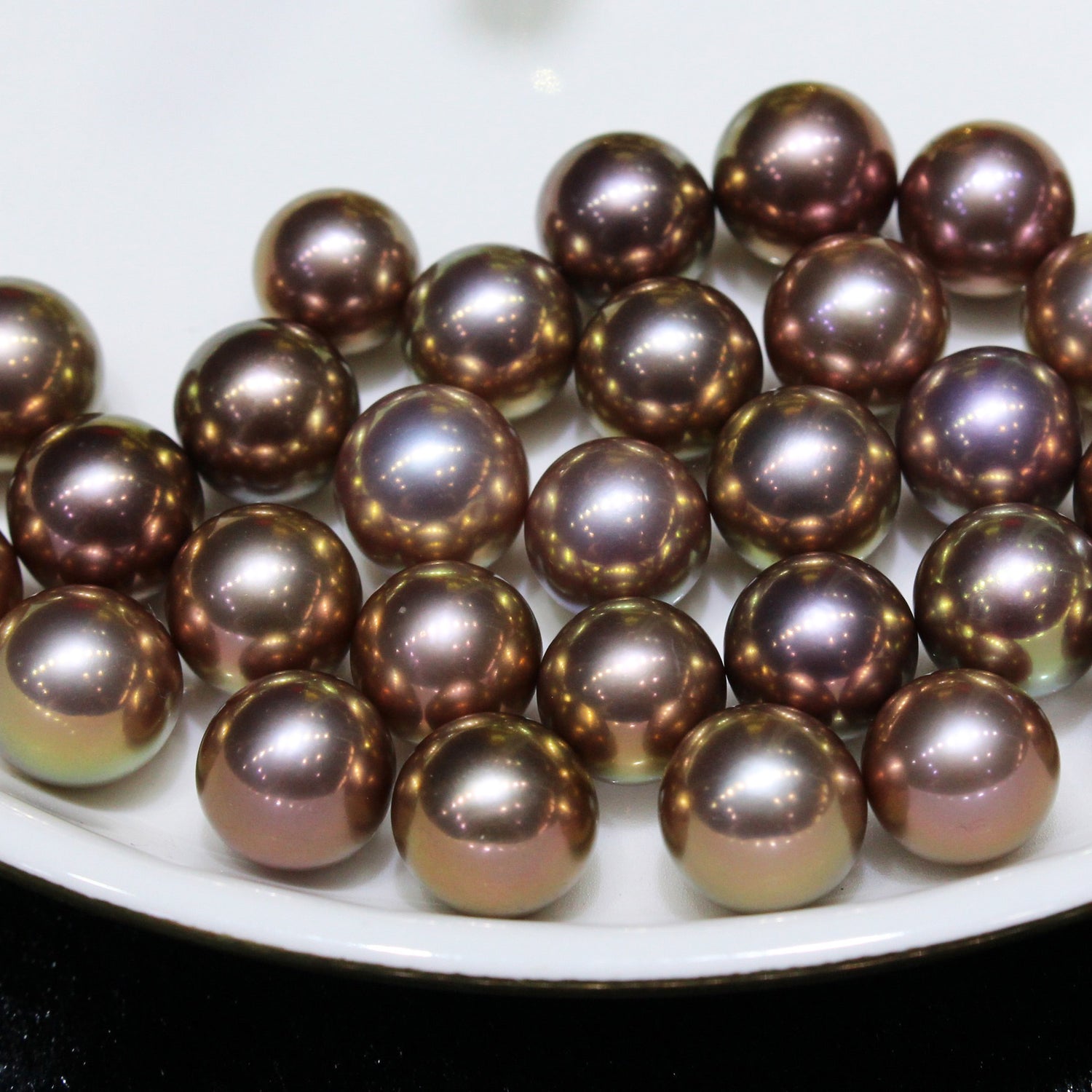 Edison Pearls in metallic color