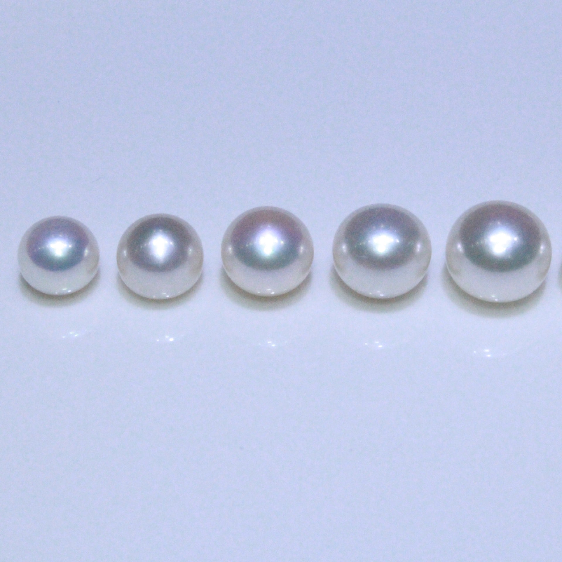 White color freshwater button shape loose pearls