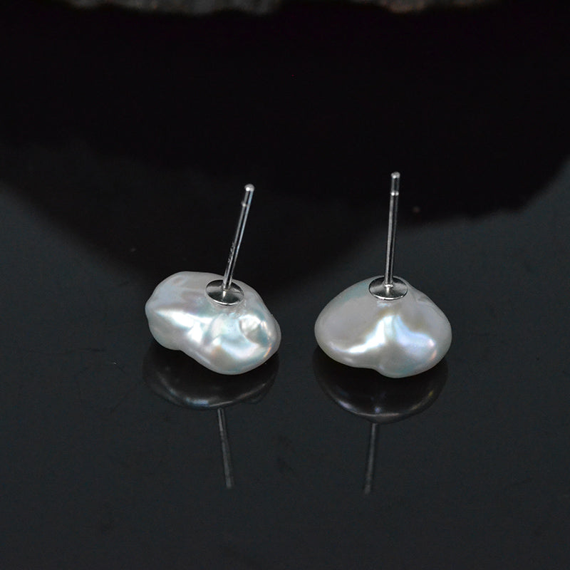 Freshwater Baroque Pearl Stud Earring