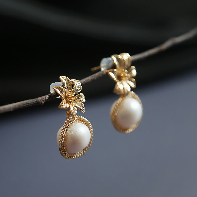 Handmade Freshwater Pearl Flower Pearl Earring 