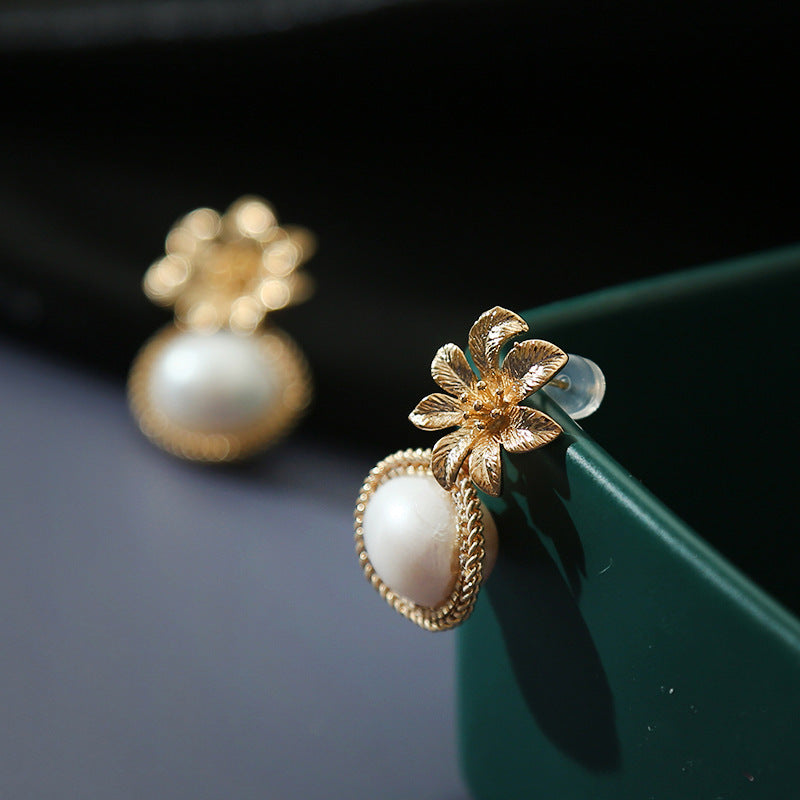 Handmade Freshwater Pearl Flower Pearl Earring 