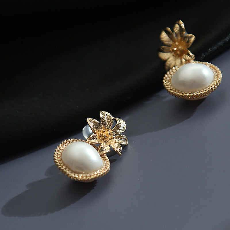 Handmade Freshwater Pearl Flower Pearl Earring 