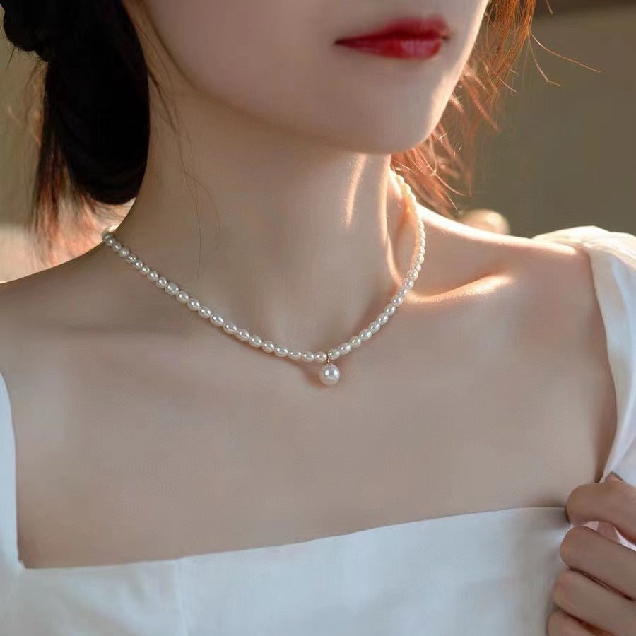 Chic rice shape freshwater pearl necklace