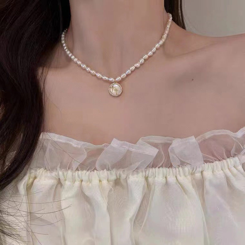 Cultured pearl necklace